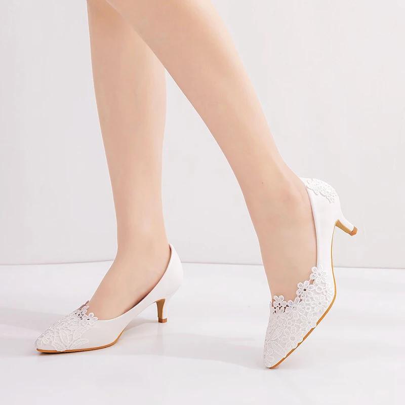 Elegant and Simple Lace Flower Wedding Shoes, White High-heeled Bridal Shoes, Wedding Photos, Shoes, Wedding Shoes