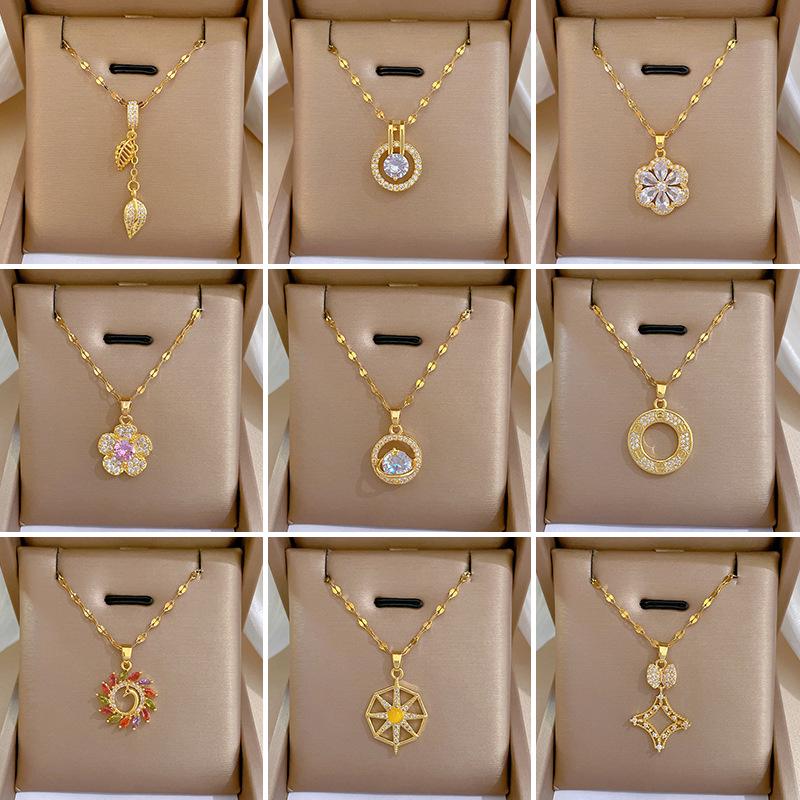 **Lively Women's Necklace: Titanium Steel & Gold-Plated Copper Clavicle Chain**