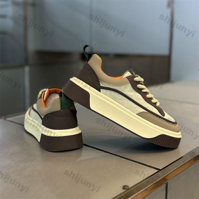 Fashion Men's Vulcanized Shoes New Fashion Soft Soled Casual Walking Shoes Lightweight Tennis Shoes Sneakers Breathable Luxury Sneakers