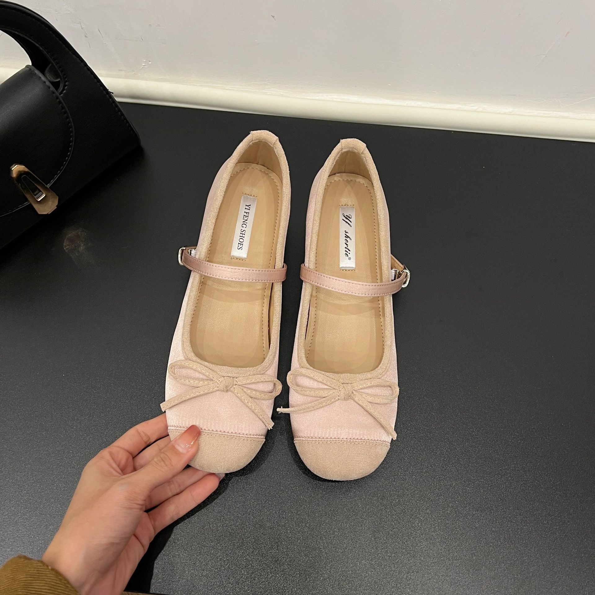

inner height-increasing women s shoes bow-tie color matching ballet shoes outer wear 2025 spring new French round head one-word belt single shoes 39 розовый
