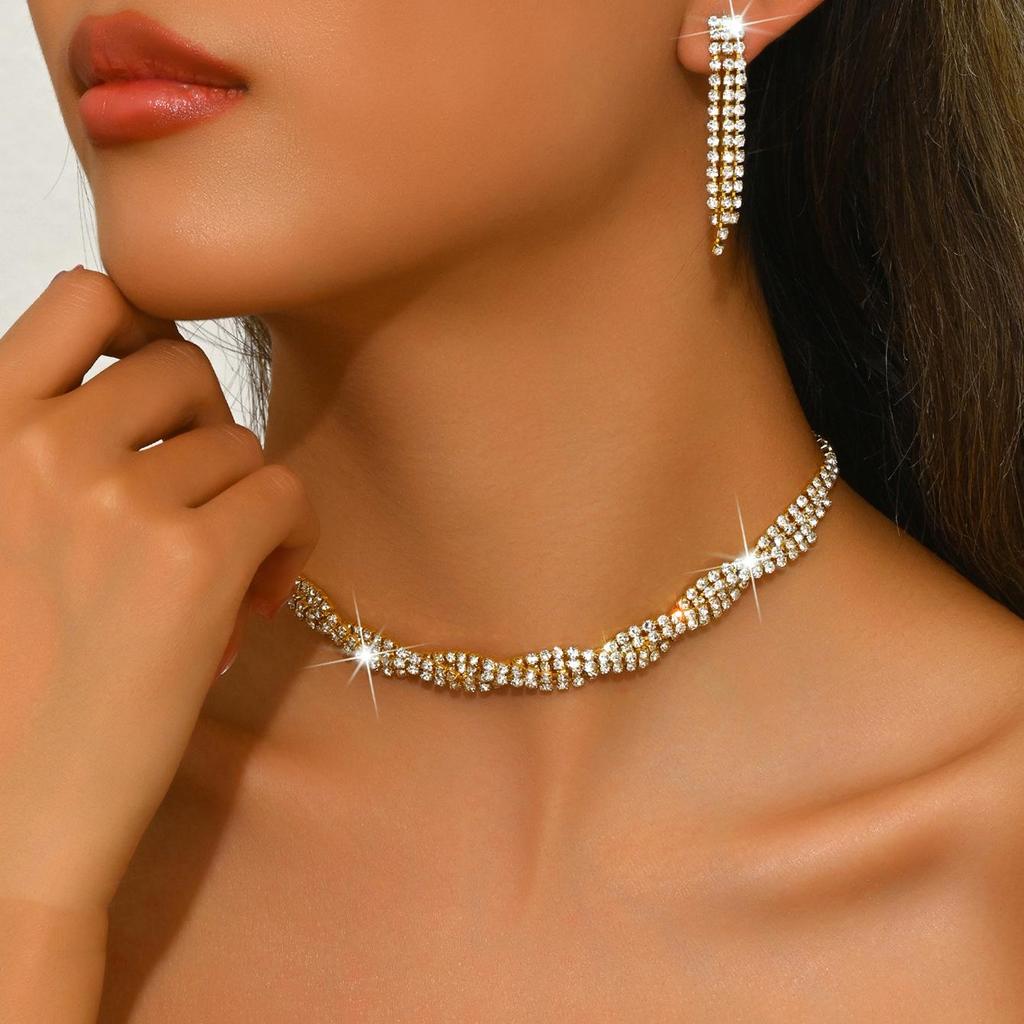 Elegant Bridal Jewelry Set: Water Diamond Necklace & Earrings