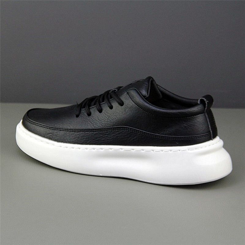 Fashion Trendy Men's Casual Shoes, Fashionable Sports Sneakers, Versatile Casual Shoes for Spring and Autumn, Black Vulcanized Shoes
