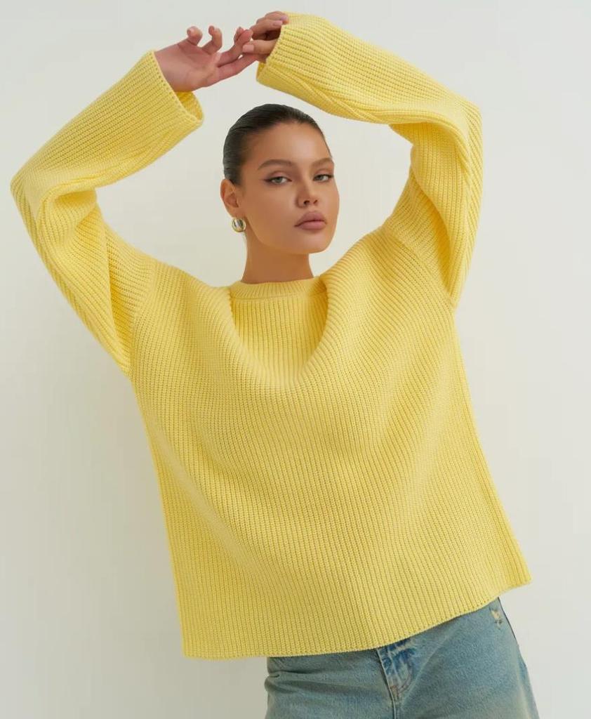 2025 European American Plus Size Grey Knit Sweater - Solid Color, Round Neck Loose Fit for Autumn/Winter