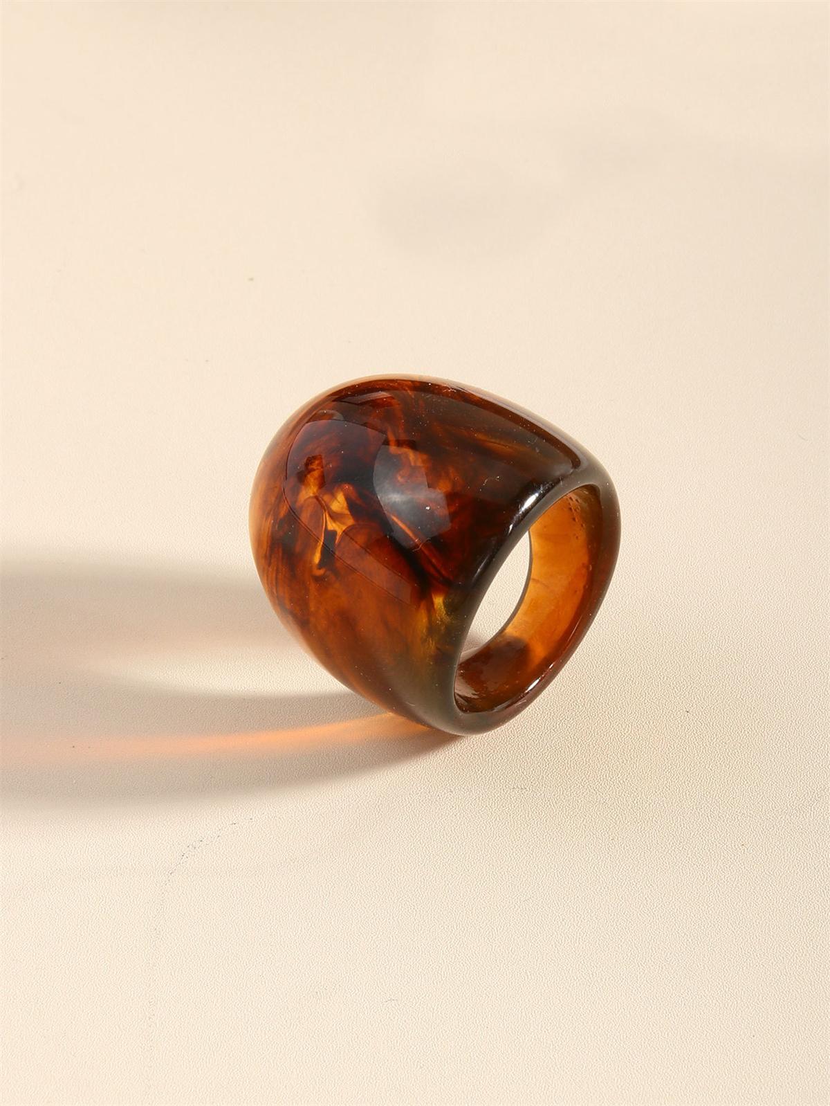 

Vintage Brown Transparent Resin Wide Ring Irregular Geometric Autumn Winter Personality Jewelry New Ins Hip Hop Punk Rings 7