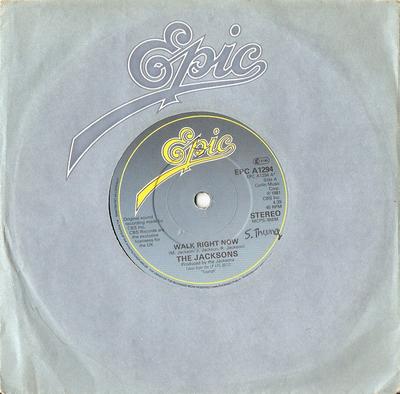 7-tums Skiva JACKSONS - Walk Right Now EPCA1294 Epic 1981 UK Soul/Funk Begagnad