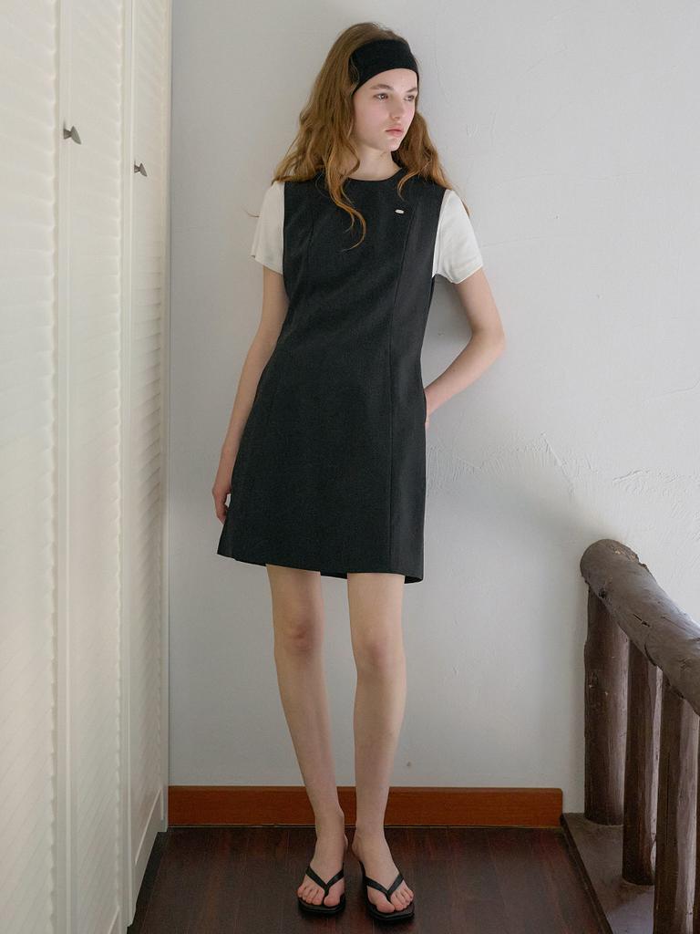 Elssibeui Crease Sleeveless Mini Dress_Black