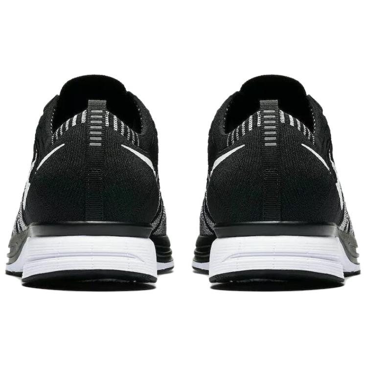 Nike Flyknit Trainer Oreo AH8396-005