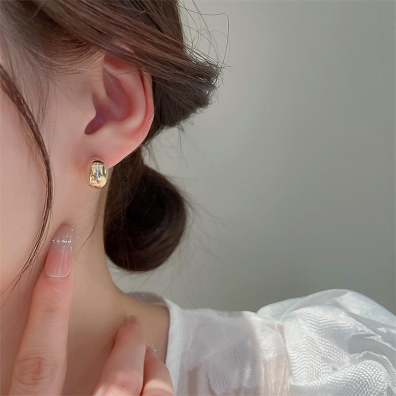 New Fashion Metal Stud Earrings  for Women Girl Gift Sweet Jewelry Wholesale