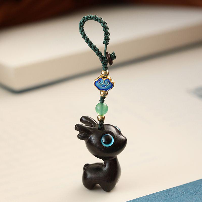 Sandalwood Little Deer Keychain: Cute Pendant for Cars and Phones, Perfect Unisex Gift