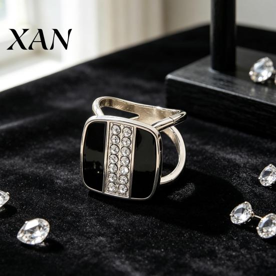 Silver Scarf Fastener Square Button, Vertical Rows of Rhinestone Design, Smooth Buckle Accessory Silk Elegant Clip for Shawls And Collars Black White