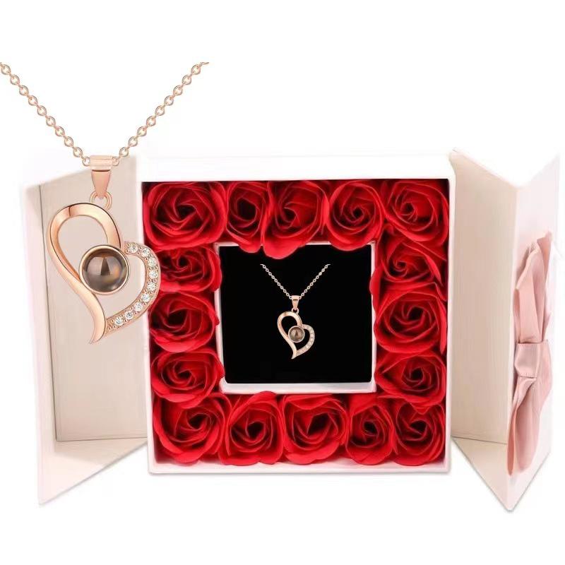100 Languages 'I Love You' Heart Projection Necklace - Valentine's Day Gift