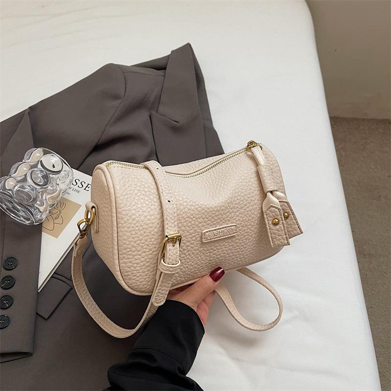 This Year, Boston Bags Are Popular, Retro 2025 Autumn New Broadband Messenger Bags, Women's Foreign Style Small Bags, Pillow Bags.