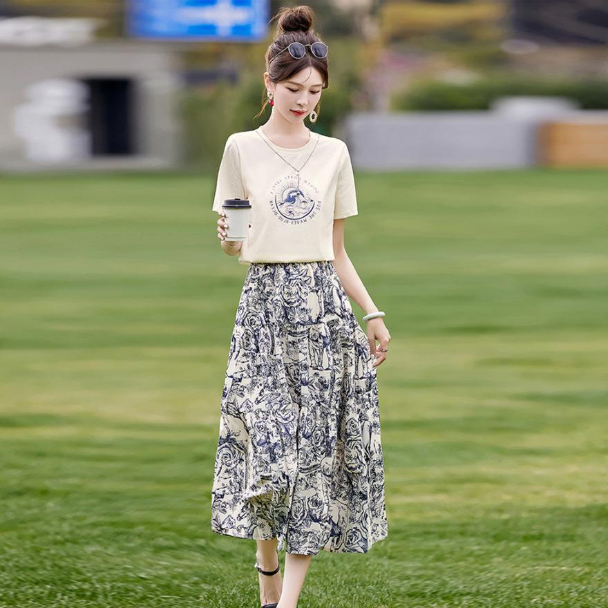 Fashion Blue and White Porcelain Printing Upper and Lower Two-piece Skirt Set for Women's Summer New Cool T-shirt with Skirt Set