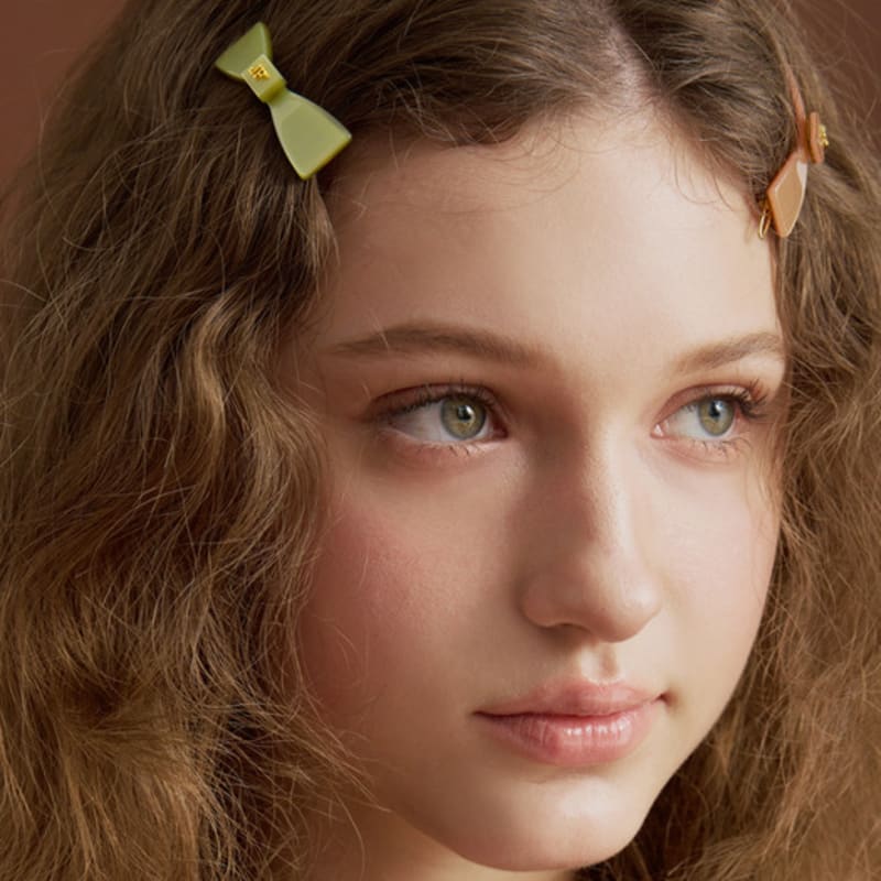 

Jean Paul Clarisse Color Ribbon Cellulose Pin DESL052-0 black