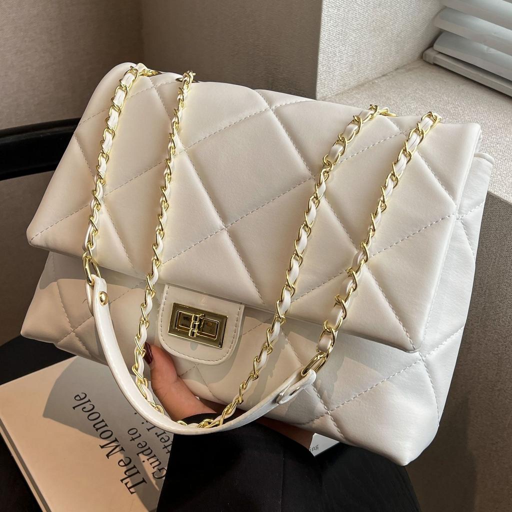 Xiaoxiangfeng Chain Small Square Bag Women's 2025 New Texture Fashionable Solid Color Diamond Commuting Large Bag Shoulder Messenger Bag