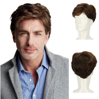 Cabelo curto fofo de cor mista masculino