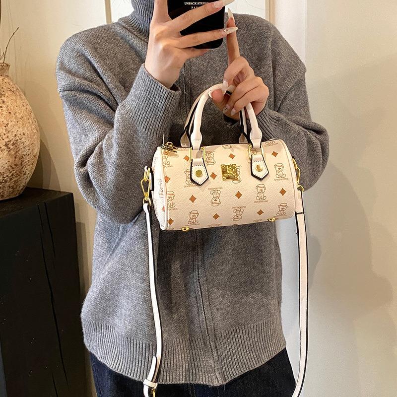 Premium Women's Bag New Classic Niche Design Silk Scarf Shoulder Messenger Bag