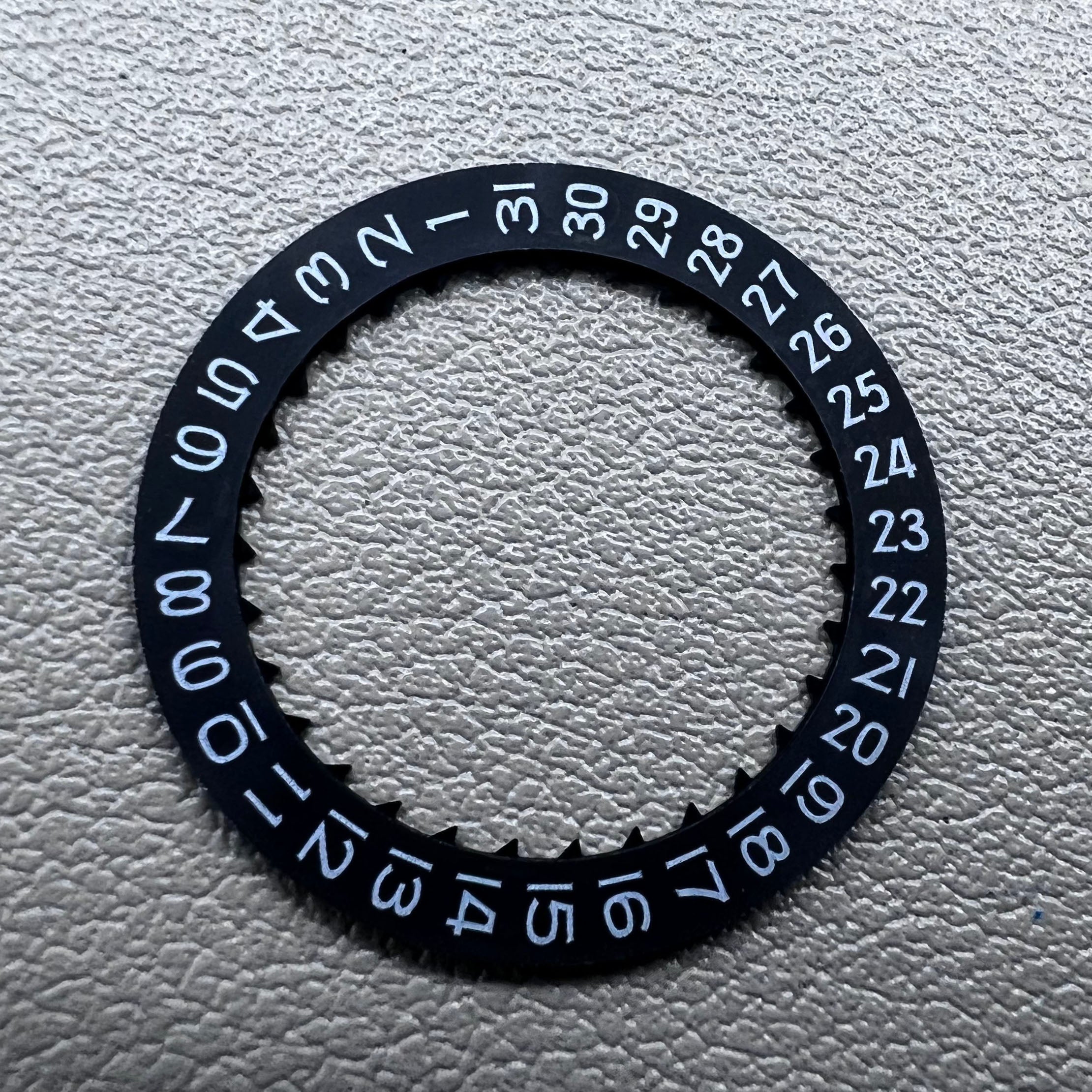 2 PIECES Black Date Disk Wheel Date@3 Generic for Miyota 8215 Movement