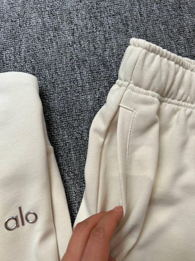 Now Alo Straight-Leg Sweatpants: Unisex Pure Cotton Terry Cloth, Simple Logo, Casual Sportswear.