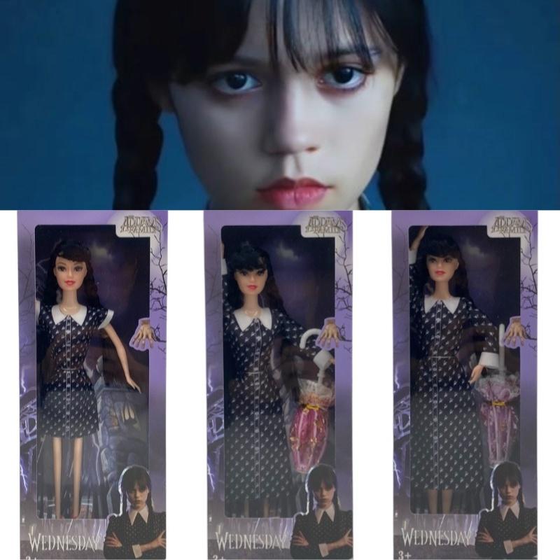 Poupée Mercredi Addams de la Famille Addams Articulée avec Parapluie et Tenues à Pois 5 et 11 Options d'Articulation