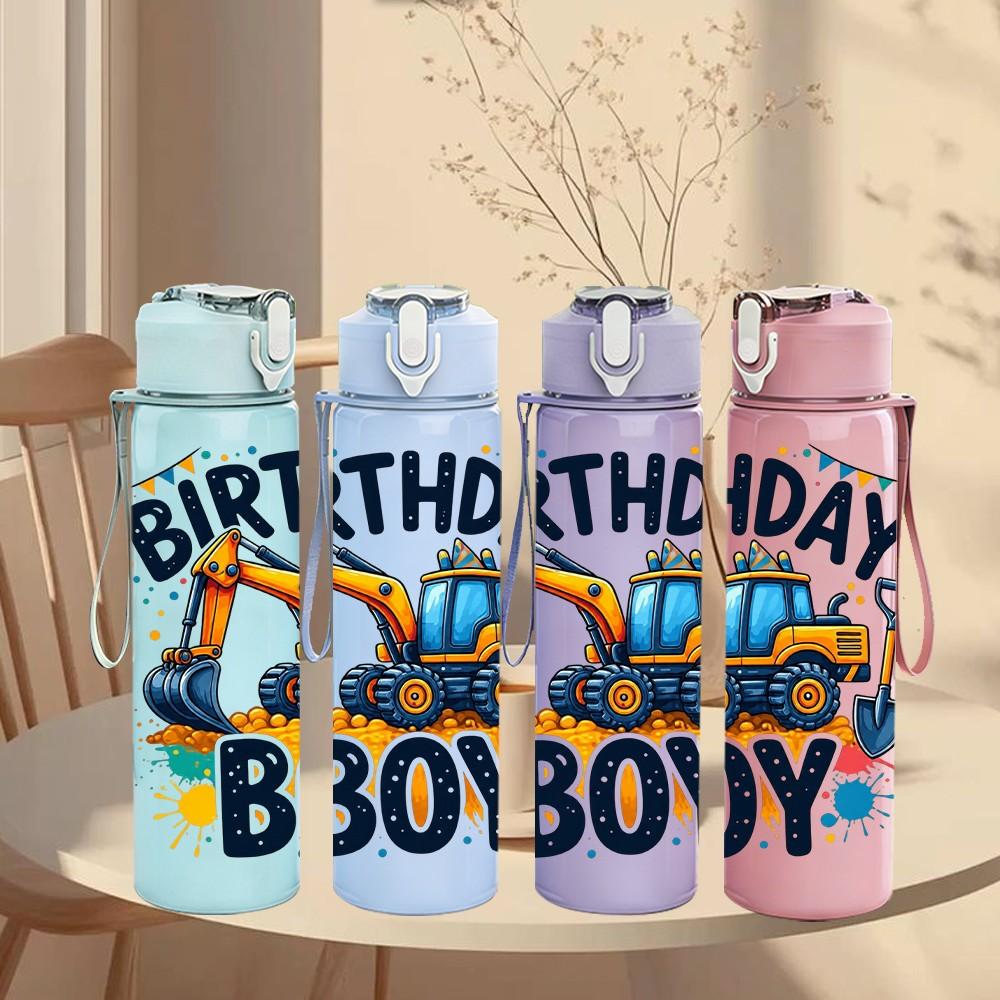 1PC Birthday Boy Excavator 750ml Color Plastic Sports Water Bottle Leakproof Flip Straw Lid Suitable for Sports Office Home Use