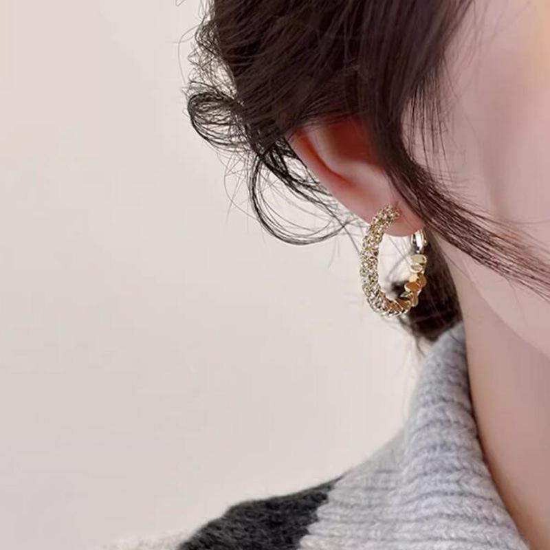 Luxury French Large Circle Plated Earrings with Niche Design