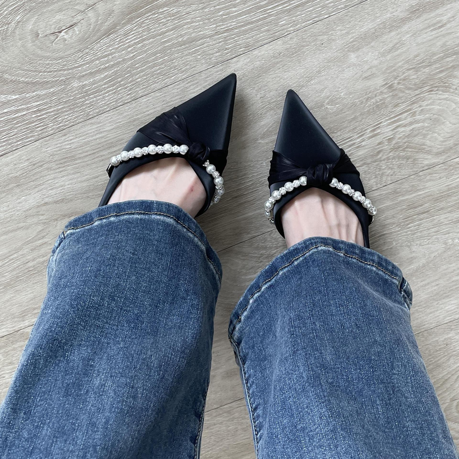 

Весенние и осенние однотонные туфли с острым носком и жемчугом для женщин. Туфли на высоком каблуке для женщин. Свадебные туфли. 35 чёрный