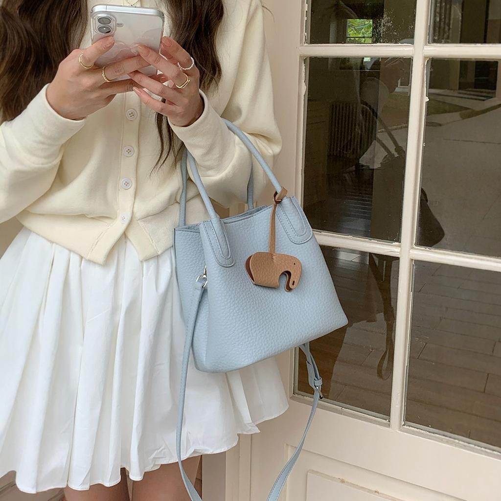 Senior Texture Bucket Bag Female Summer Niche Senior Lazy Commuting Shoulder Crossbody Bag