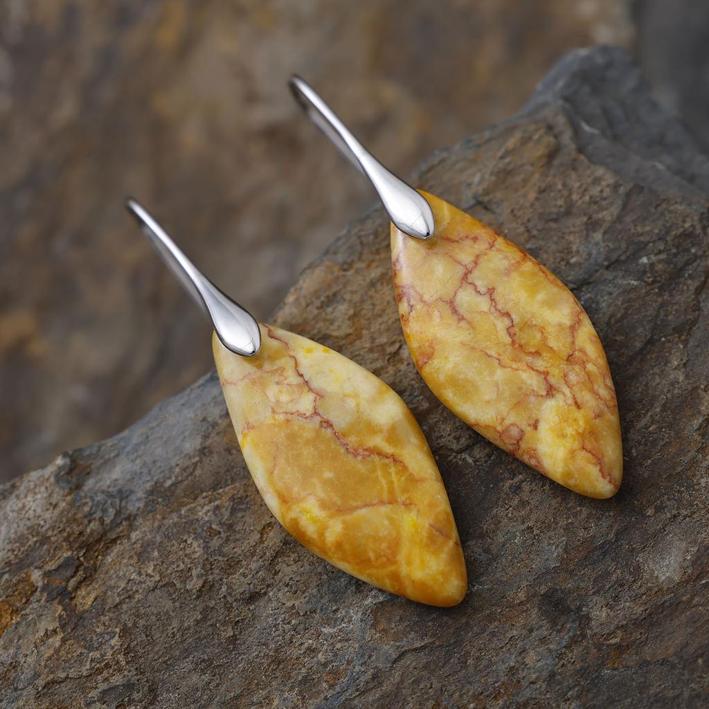 New hot-selling European and American bohemian natural stone leaf pendant earrings retro jewelry