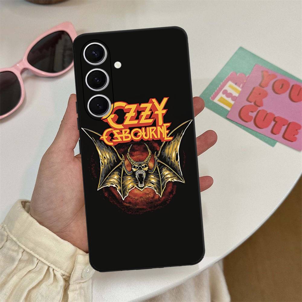 

Retro Band O-Ozzy O-osbourne Fashion Phone Case For Samsung S 24 Fe 25 Ultra Plus 20 Lite 21 30 22 23 24 22 Ultra 5G Fundas Samsung S21 fe