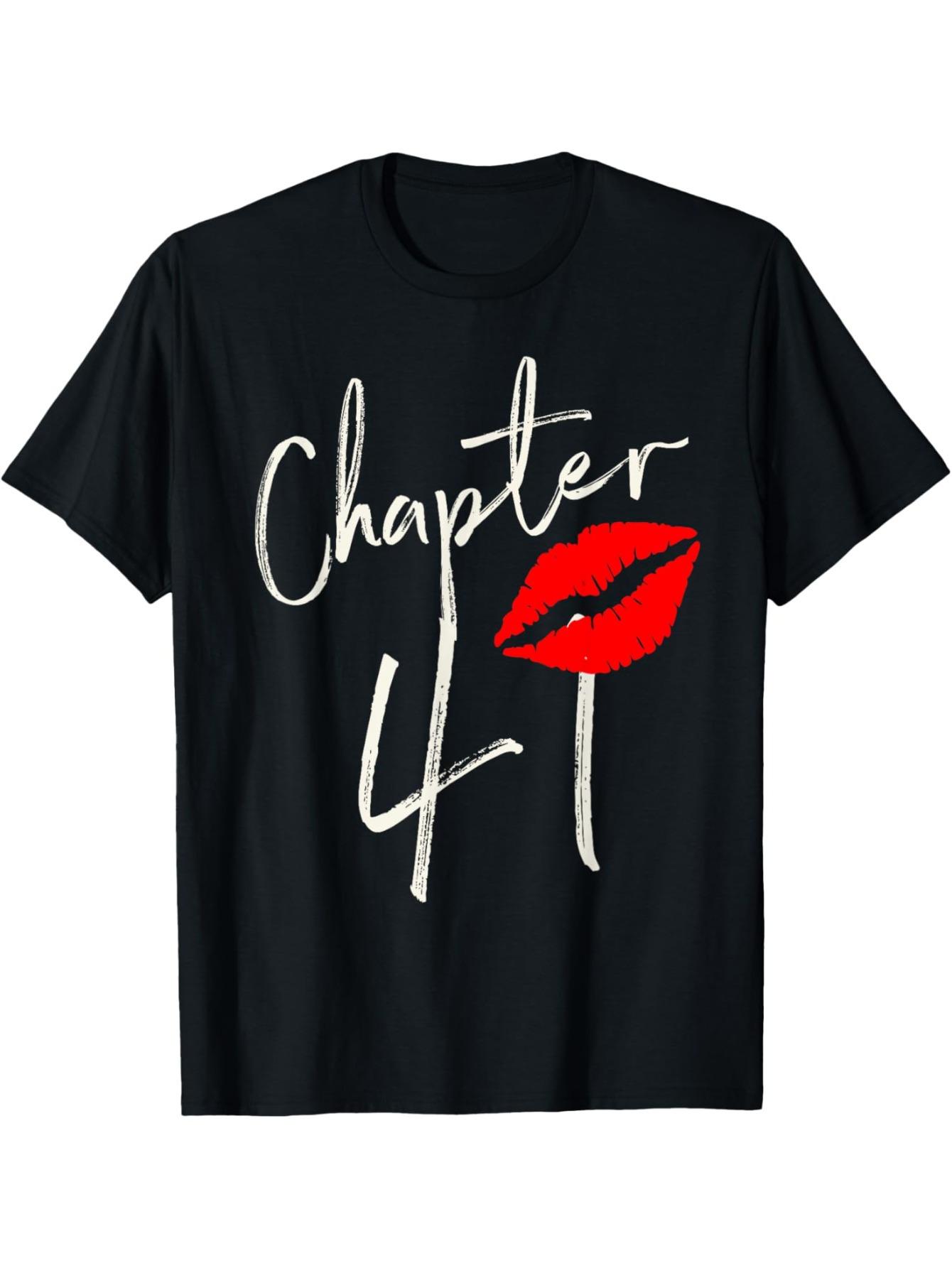 

Chapter 41 EST 1981 41St Birthday Tea Gifts for Men T-Shirt - Relaxed Round Neck Tee Featuring a Striking Red Lips Graphic L