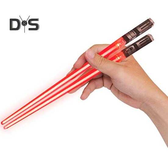 1 par LED lyssabel spisepinner Glødende lysende spisepinner for sushi nudler Glød i mørket spisepinner lyser opp festutstyr