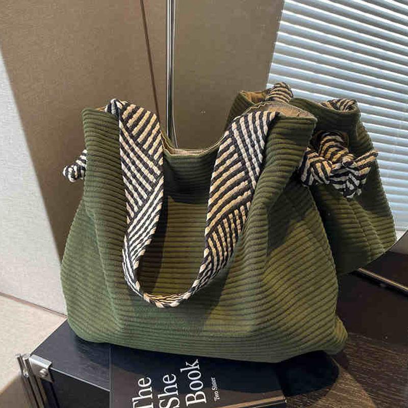

Tote Bag Women S Bag Commuter Canvas Bag Shoulder Underarm Large Capacity Flannel Bag Luggage зелений