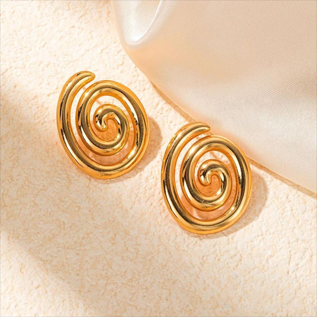 Gold C-Shaped Round Hoop Earrings with Bright Surface, French Light Luxury, High-End Stainless Steel