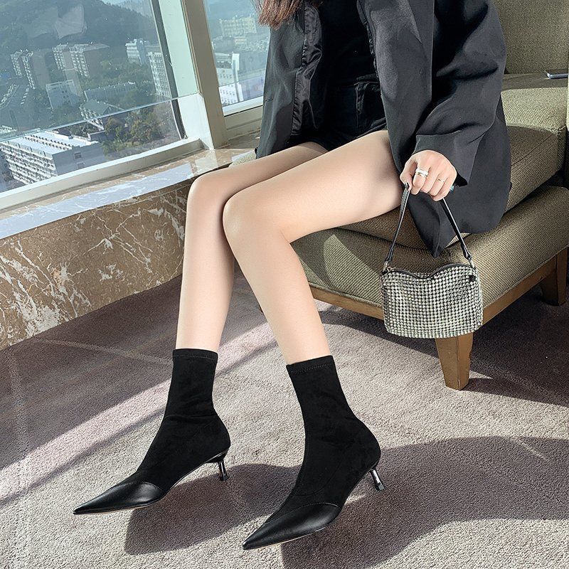 Elastic Socks Boots Pointed Middle Heel Short Boots Thin Heel High Heels Women's Autumn and Winter 2025 Naked Boots Women's Spring and Autumn Single B