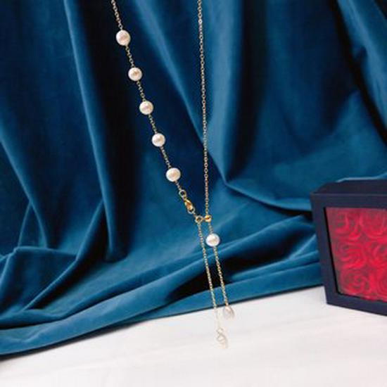 Handcrafted Retro Pearl Necklace - Elegant and Versatile