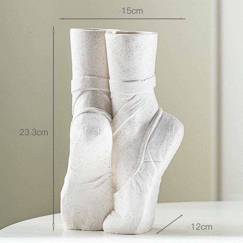 

Ваза Fantasy Ballet Art, современная простая керамическая ваза для цветов, элегантное украшение для дома, изделия ручной работы для офиса, столешница белый