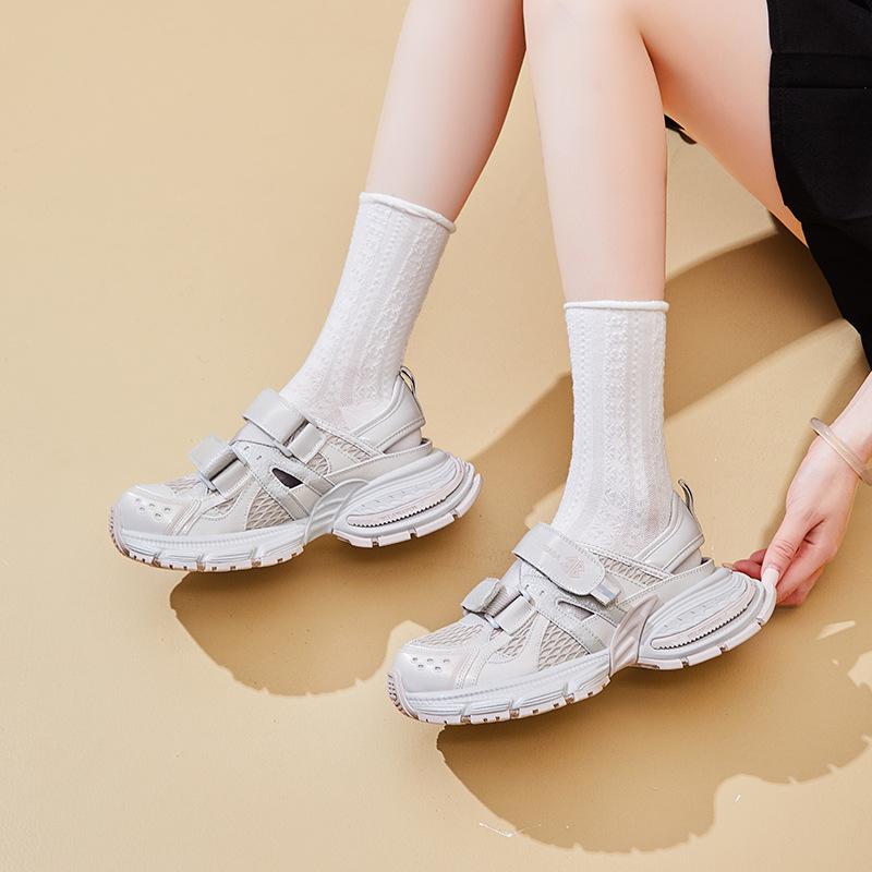 Nové dámské tenisky, módní sportovní jednobarevné boty se silnou podrážkou