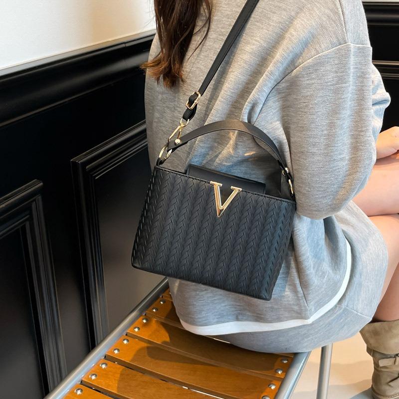 Fashion Texture Summer Large Capacity New Light Luxury Texture Casual Shoulder Crossbody Portable Small Square Bag