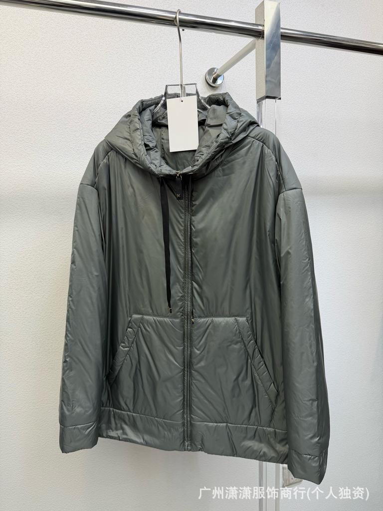 Autumn and winter European station camel fleece fashion warm streamer hooded women max explosion jacket high-end