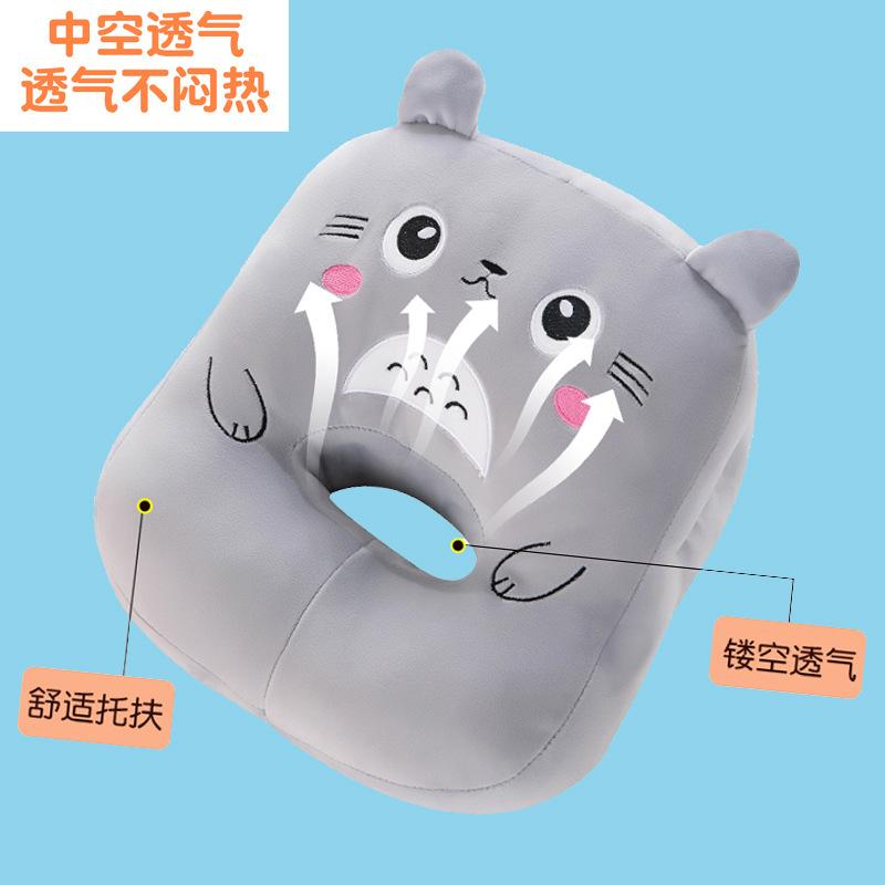 Nickerchenkissen, Dekokissen, Grundschüler können eingreifen, Sich auf das Kissen legen, Büro-Mittagspausenkissen, Kinder liegen auf dem Tisch-Artefakt