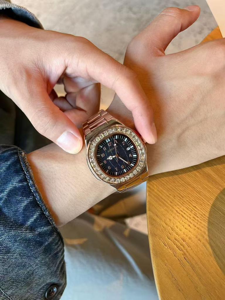ROSEGOLD-UHR FÜR MANN UND FRAU ELEGANT UHR