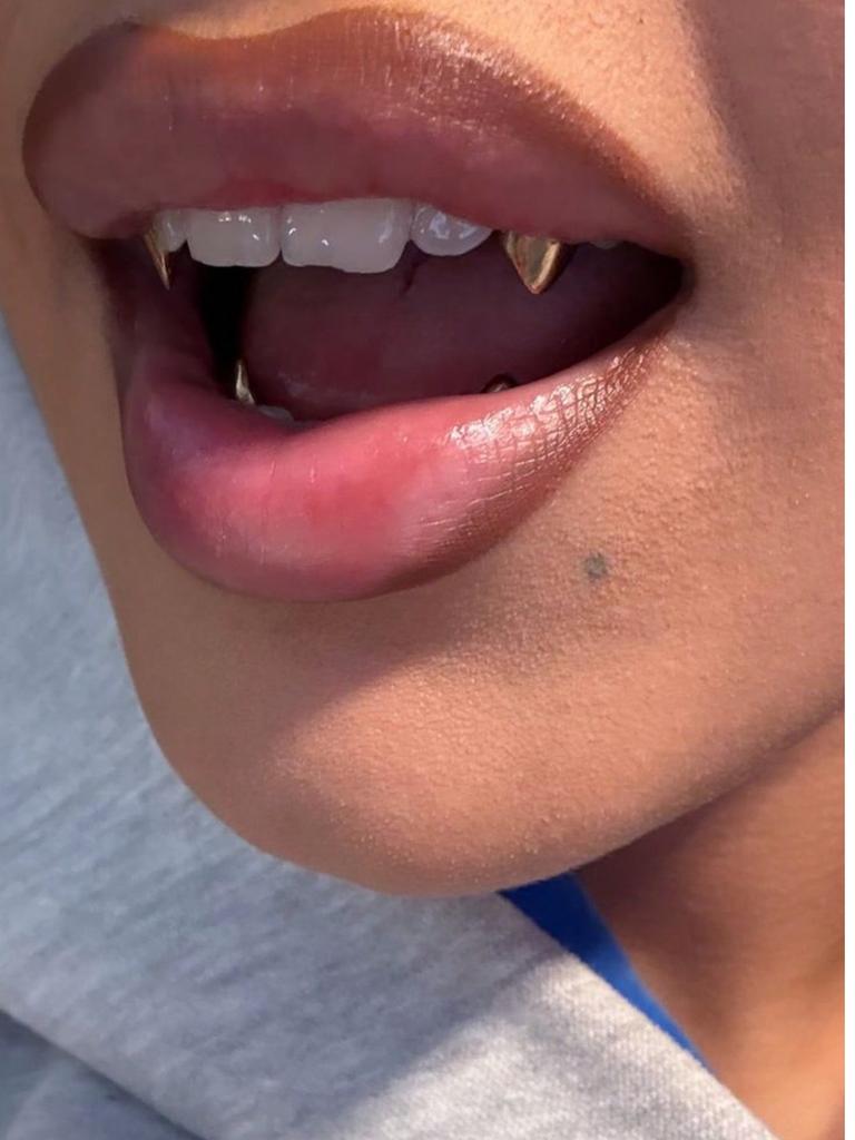 Personalized Tooth Decoration: Smooth Surface, Small Tiger Teeth, Pointed Teeth, Upper And Lower Tooth Decoration, Funny Vampire