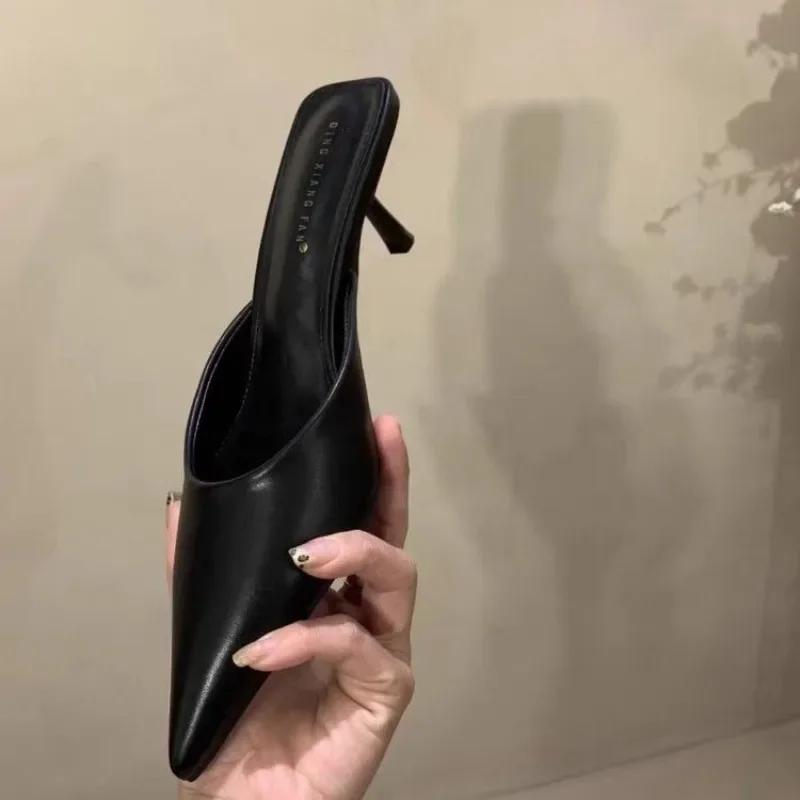 Fashion 2025 Hot Sale Closed Toe Women's Slippers Fashion Leopard Print Dress Slippers Women New Best Seller Heels Women Sandals