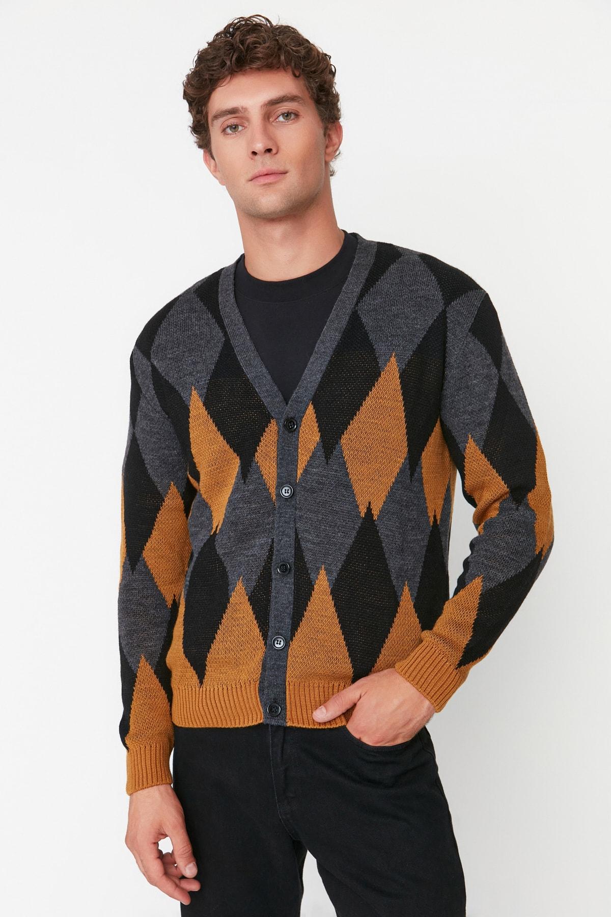 

Кардиган - Черный - Классический крой