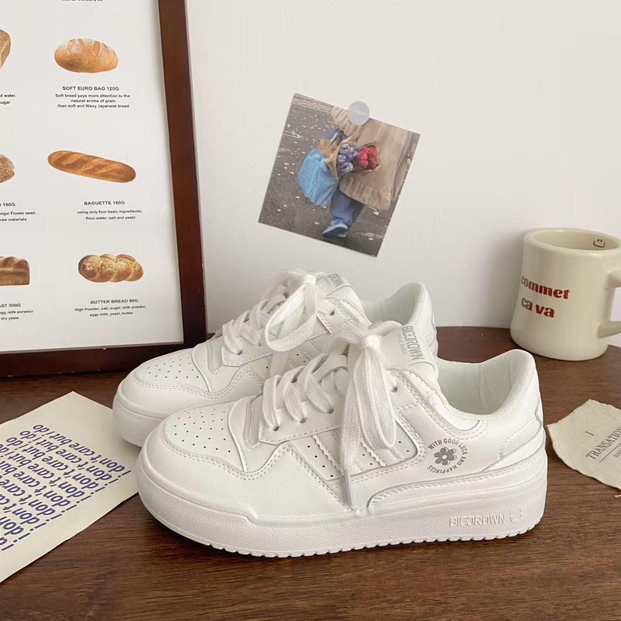 

Маленькие белые туфли в стиле Ниши в Гонконге, оригинальные, весна 2025, новый дизайн, универсальная платформа, модная студенческая спортивная и повседневная обувь 35 белый