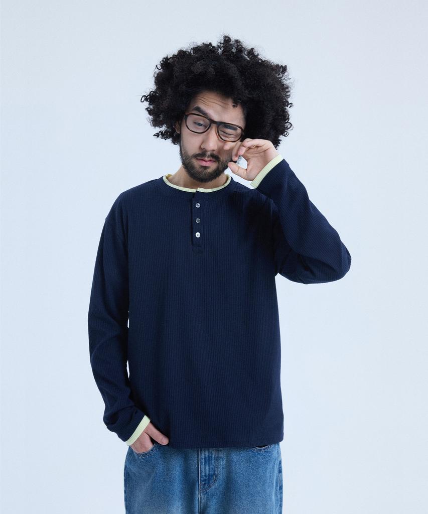NOISE Contrast Layered Henley Neck Long Sleeve_[Navy]