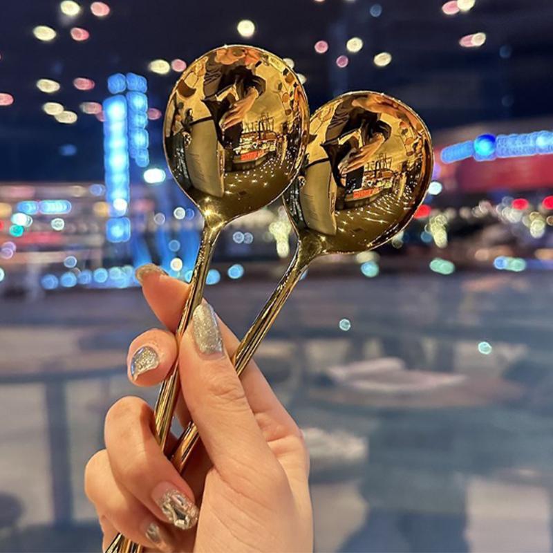 Edelstahl Großen Kopf Runde Löffel Net Rot Goldene Abendessen Langen Griff Rühren Dessert Löffel Für Küche Zubehör Gadgets