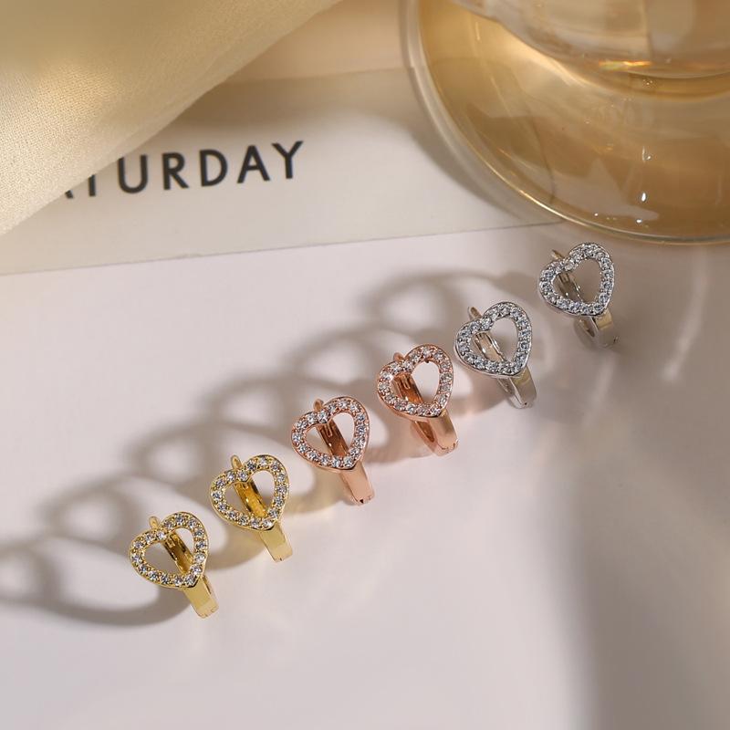 925 Silver Heart Hoop Earrings Temperament Simple Inlaid Zircon for Women Wedding Jewelry Accessories