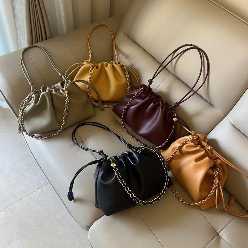 2025 New Chinese Messenger Women's Bag High Quality Flamenc * Purse Lucky Bag Drawstring Bag Soft Cowhide Cloud Bag